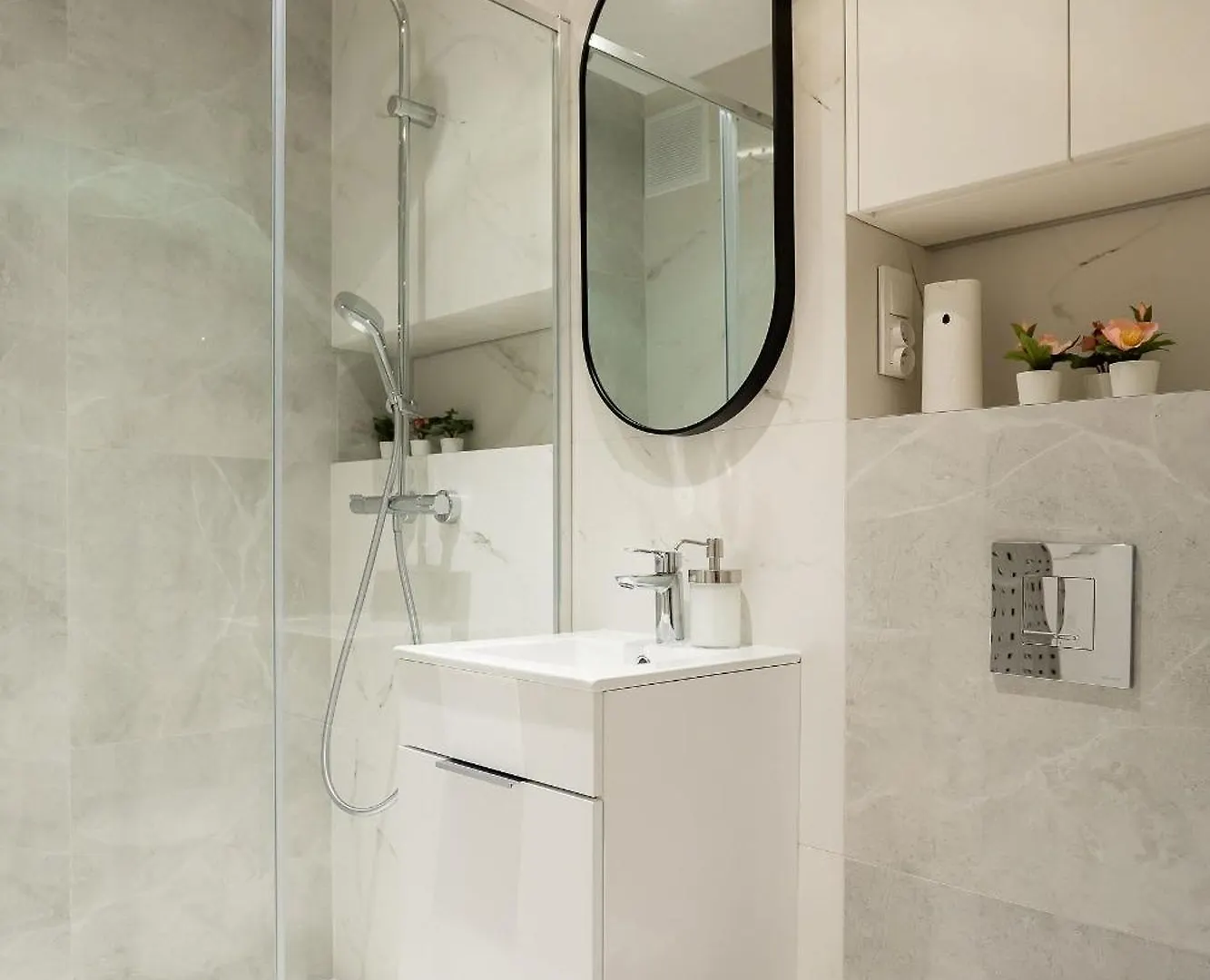 Grzybowska Rooms By Sofija Warsaw Guest house